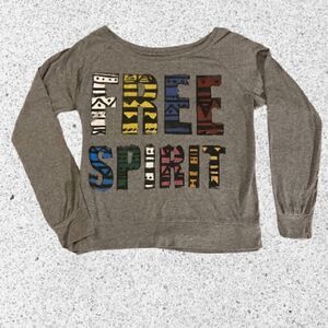 𝅺: : FREE SPIRIT Graphic Print Light Weight Super Soft Crop Sweatshirt : :